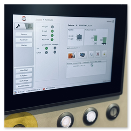 Nahaufnahme von einer Maschinensteuerung.