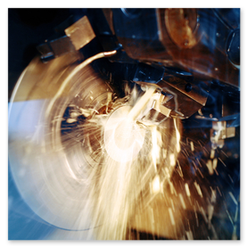 Detailaufnahme beim CNC-Fräsen